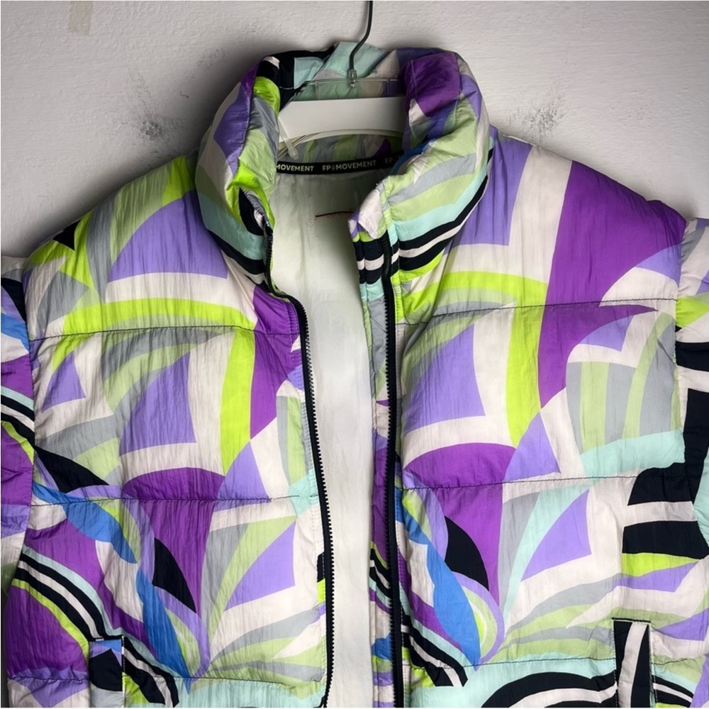 FREE PEOPLE In A Bubble Printed Puffer Purple Vest - Picture 11 of 16